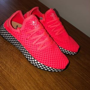 Adidas Deerupt Runner Shoe